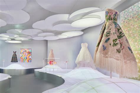 dezeen dior oma partner shohei shigematsu|dior tokyo show.